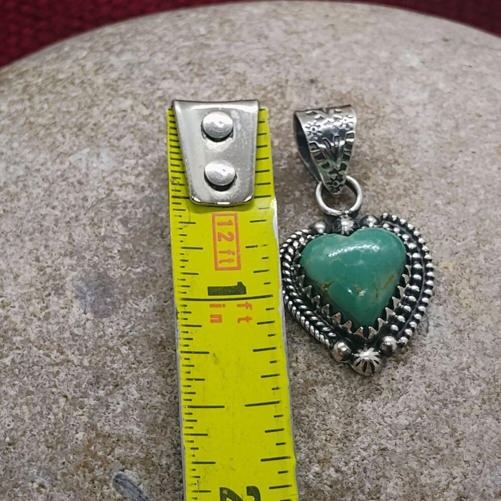 Southwest Sterling Silver Aqua Green Kingman Turquoise Heart Shaped Pendant - Picture 3 of 6